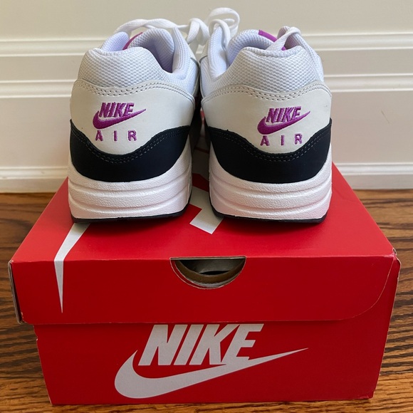 Brand New Nike Air Max - Picture 2 of 6